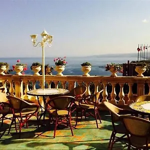 Park 4*, Taormina Italia